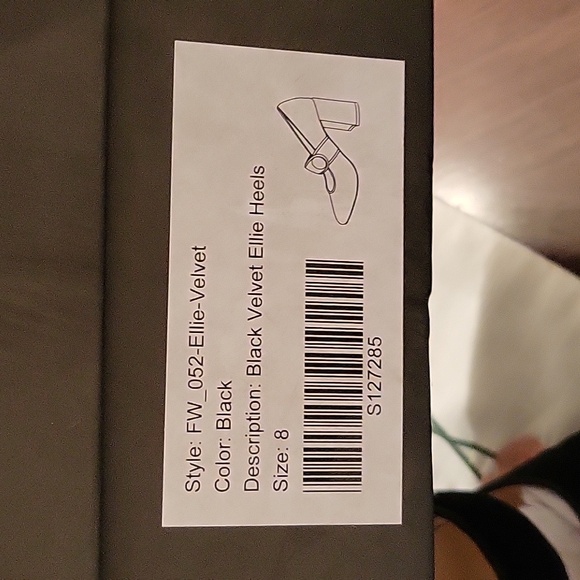 Tuckernuck Black Velvet Heels - Picture 8 of 12